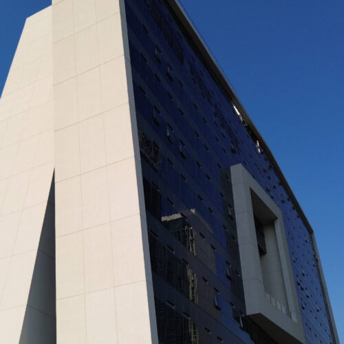 EDIFICIO WTC LATERAL 2550X 1436